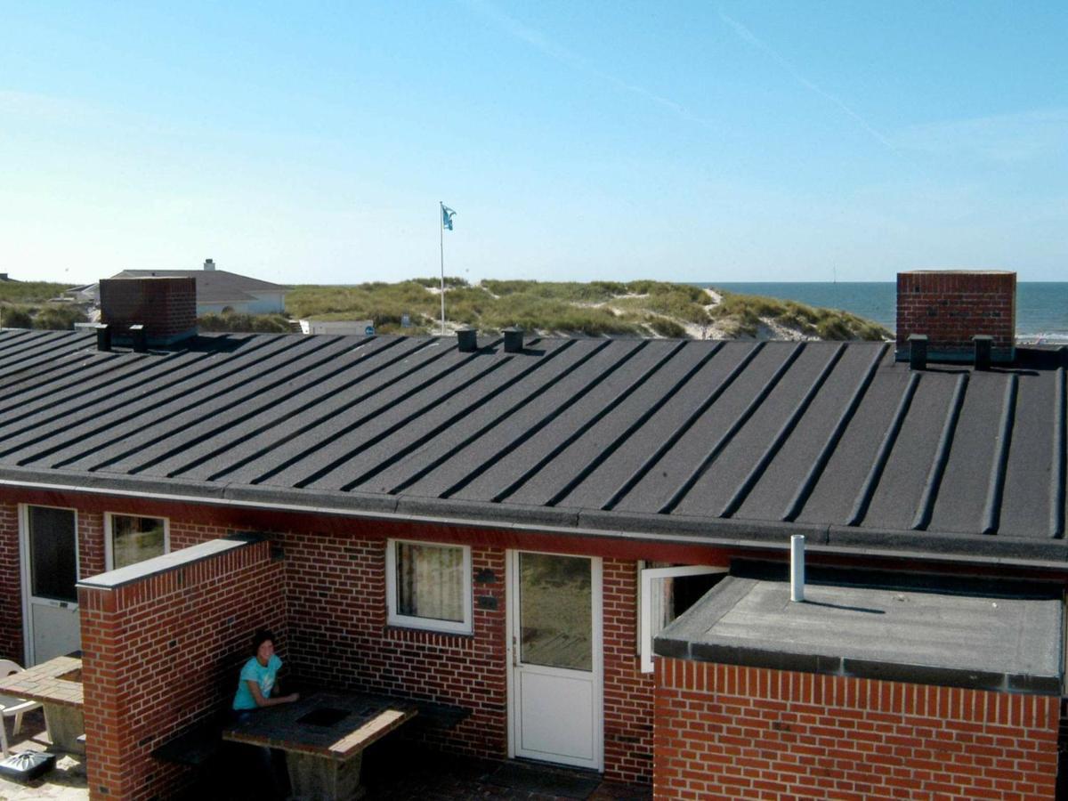 Two-Bedroom Holiday Home In Henne 7 Henne Strand Room photo